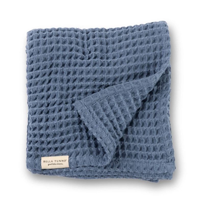 bella tunno GLCBL04 rain blue waffle baby blanket folded